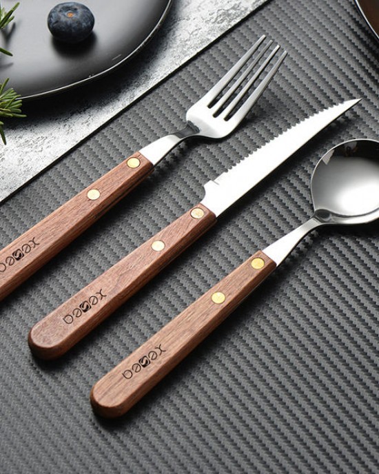 China High Quality Stainless Steel Tableware 24 Pieces Knife Fork Spoon Wood Handle Silverware Restaurant Cutlery Set Gift Box