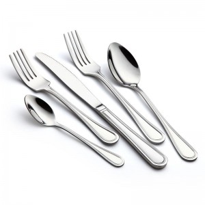 Wholesale Customized logo 5Pcs Hotel Restaurant Silverware Knife Fork Spoon Set Metal Flatware Set Stainless Steel Cutlery Set